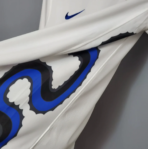 Inter Milan away shirt for the 2010-2011 season - Image 3