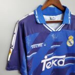 Real Madrid 1995 - 1996 home kit - Image 8