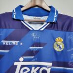 Real Madrid 1995 - 1996 home kit - Image 6