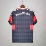Bayern Munich 1998-1999 home kit - Image 4