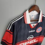 Bayern Munich 1998-1999 home kit - Image 8