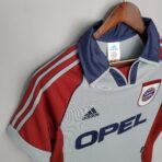 Bayern Munich 1998 - 1999 away shirt - Image 8