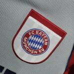 Bayern Munich 1998 - 1999 away shirt - Image 9