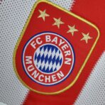 Bayern Munich 2010-2011 home shirt - Image 4