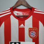 Bayern Munich 2010-2011 home shirt - Image 8