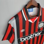 Manchester City 1994-1995 away shirt - Image 8