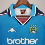  Manchester City 1997-1998 home kit - Image 4