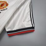 Manchester United 1982-1984 away shirt - Image 2
