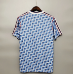 Manchester United 1990-1991 away shirt - Image 4