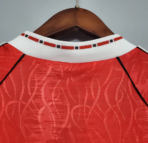 Manchester United's home shirt for the 1990-1991 season - Image 3