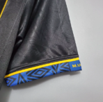 Manchester United 1994-1995 away shirt - Image 4
