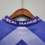 Real Madrid 1996-1997 away shirt - Image 5