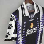Real Madrid 1997-1998 third shirt - Image 7