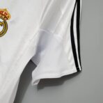 Real Madrid 2004 - 2005 home kit - Image 3