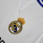 Real Madrid 2010-2011 home long-sleeved shirt - Image 4
