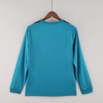 Real Madrid's third away long-sleeved shirt for the 2017-2018 season - Image 4