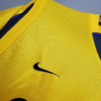 Arsenal away shirt for the 1999-2000 season - Image 7